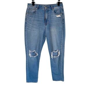 American Eagle Mom Jeans Women’s 12R Light Blue Wash Distressed High Rise Denim